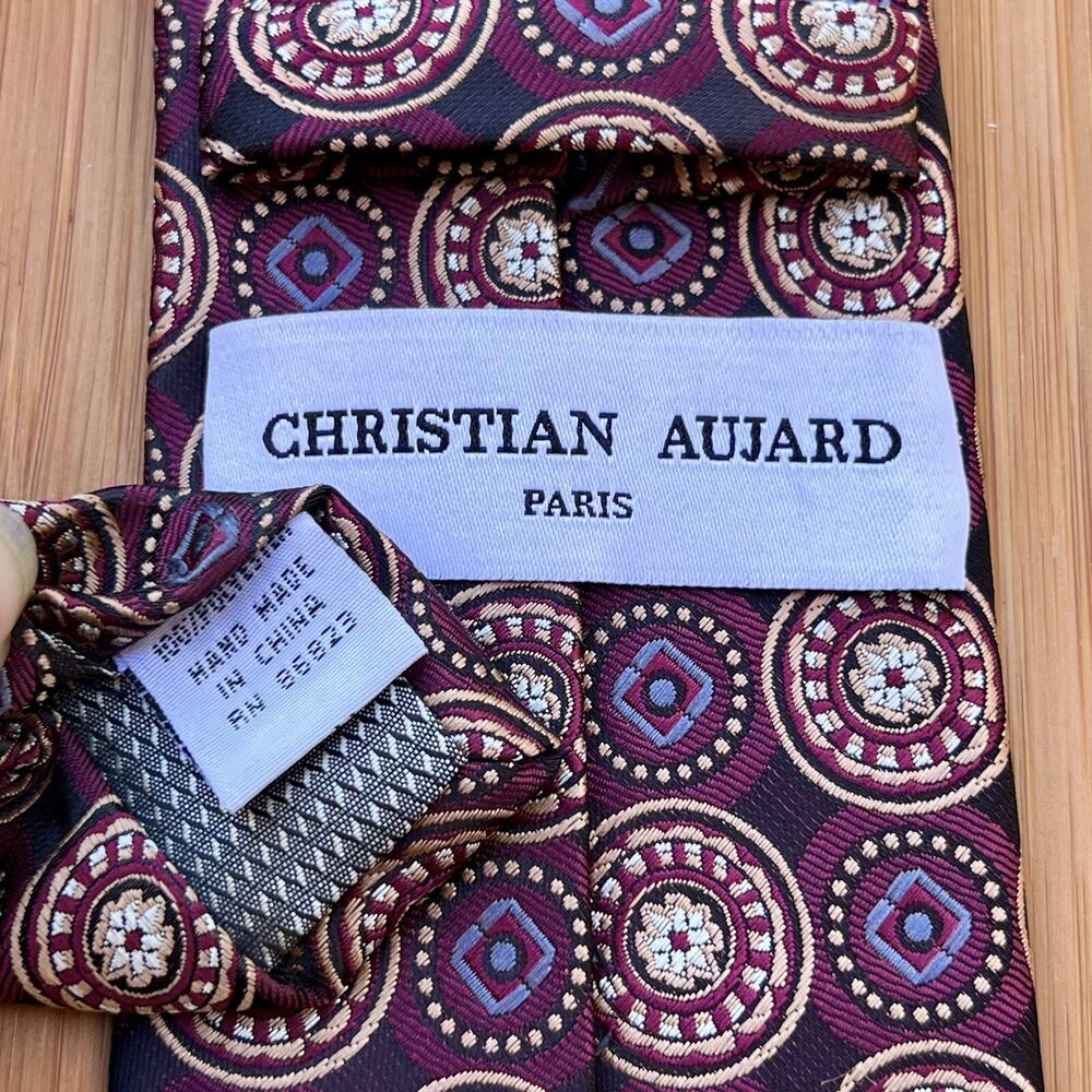 Christian Aujard Paris 64.5” Extra Long Necktie Unique Texture Medallion Foulard